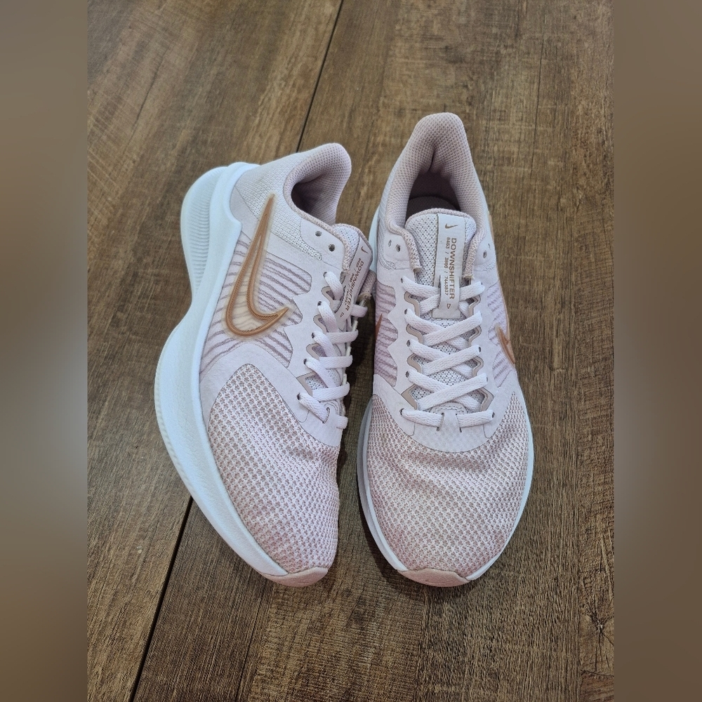 Nike Downshifter 11 Women's Sneakers CW3413 Size 7